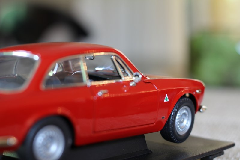Illustration for article titled 1:18Â Alfa Romeo Sprint GTA Tuesday